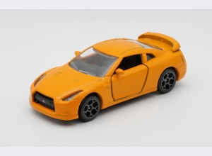Image of: Nissan GT-R