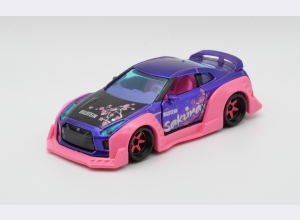 Image of: Nissan GT-R