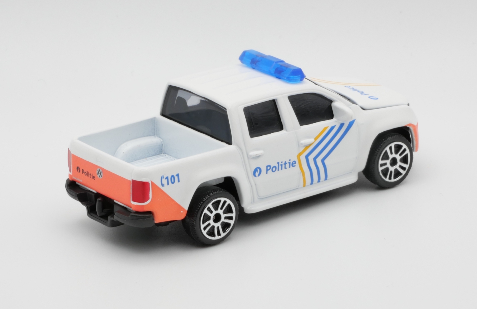Image of: VW Amarok Police